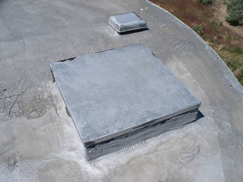 Redwood Water Tank - Roof